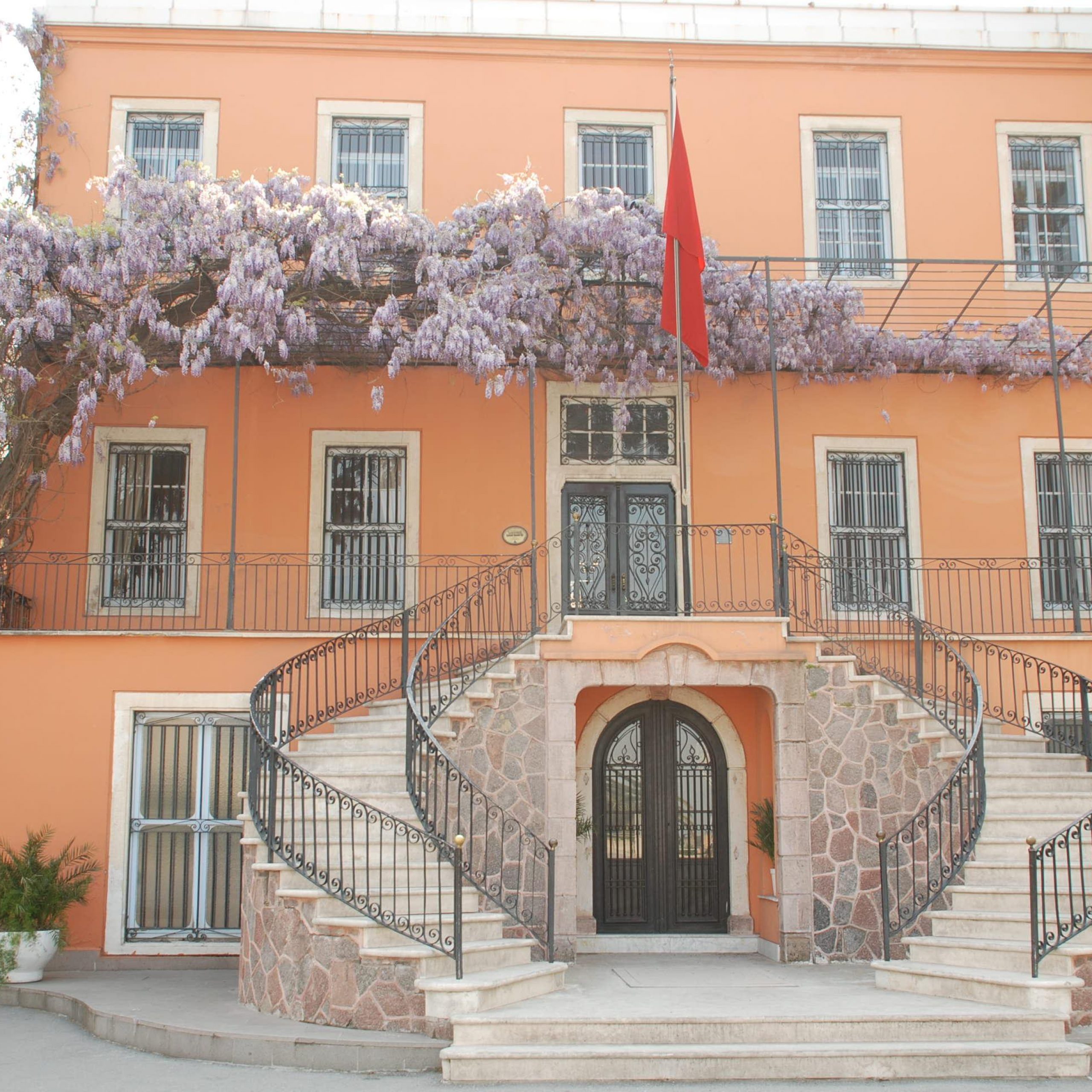 Atatürk'ün Resmi Nikahının Kıyıldığı Uşakizade Köşkü (Restorasyon Sonrası)