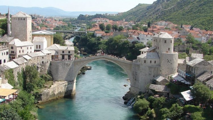 Mostar Köprüsü